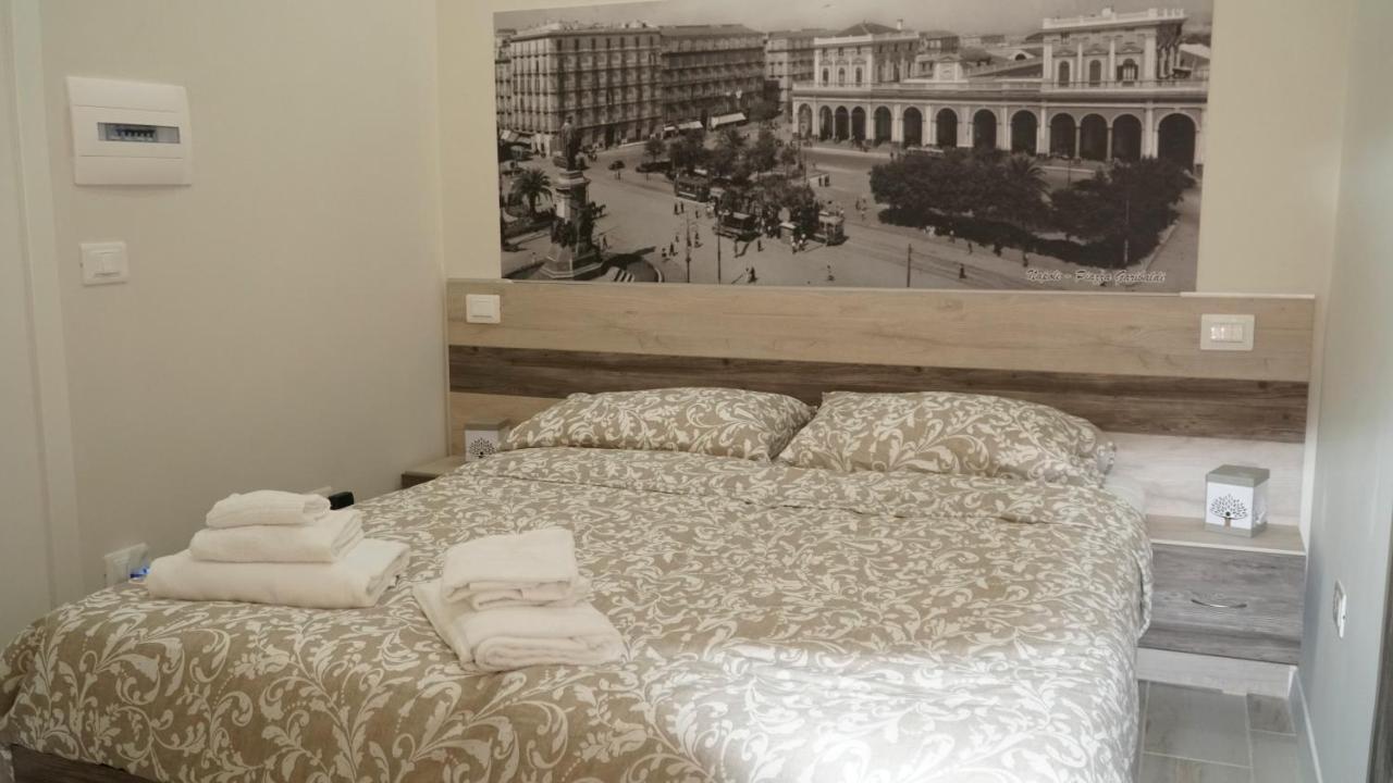 Donna Vicenza Bed & Breakfast Naples Exterior photo